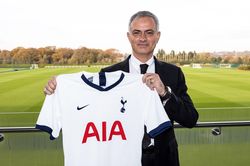 Mourinho nhận lương cao cỡ nào tại Tottenham