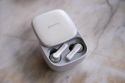 Tai nghe giống AirPods nhưng sạc được cho smartphone