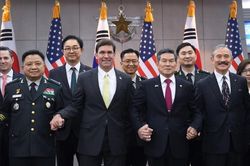 Lầu Năm Góc khẳng định không có chuyện Mỹ rút binh sĩ đồn trú ở Hàn Quốc