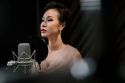 Chán ngán với ballad yêu đương, đổi gió nghe Uyên Linh hát về… tình chị em