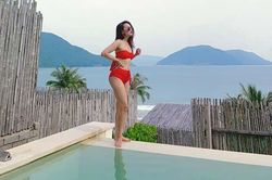 Bảo Thanh lại khiến dân mạng phát 'sốt' với ảnh bikini