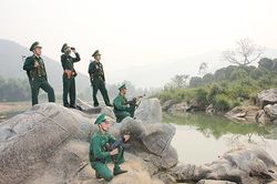 Đồn Biên phòng cửa khẩu Chiềng Khương đẩy mạnh học và làm theo Bác