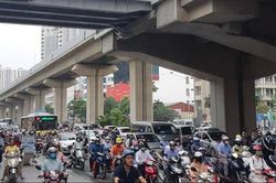 Phân luồng phục vụ thi công đường Quang Trung (quận Hà Đông)
