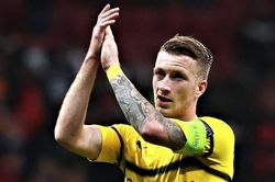 Marco Reus ghi bàn giúp Dortmund thoát thua