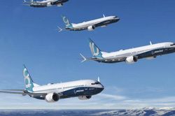 Dù bị cấm bay, Boeing vẫn công bố phiên bản 737 MAX mới nhất