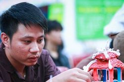 Độc đáo hội thi nặn tò he, tôn vinh di sản văn hóa Việt