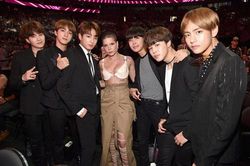 Đề cử Grammy 2020: Halsey phẫn nộ vì BTS 'trắng tay'