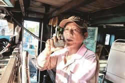 Chuyện lão ngư hơn 30 năm bám biển, cứu người