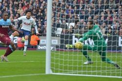 Nghe VietNamNet: Mourinho thắng trận đầu dẫn dắt Tottenham