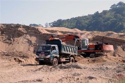 Những bất thường trong khai thác, kinh doanh cát tại Đắk Nông