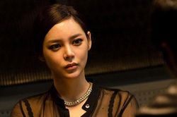 Người chồng nửa đêm chạy đi mua băng vệ sinh cho vợ, đến lúc vợ mang bầu sinh con lại 'biến hình' thế này