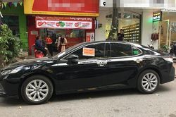 Đỗ xe ô tô vô duyên, chủ nhân nhận cái kết muốn 'độn thổ'