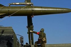 Triển khai tên lửa đạn đạo Iskander ở Kaliningrad, Nga kề 'lưỡi kiếm' vào 'yết hầu' phương Tây?