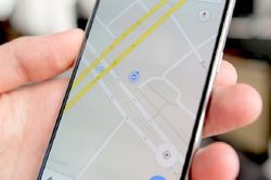 Tên cướp ngân hàng bị bắt vì dùng điện thoại Android