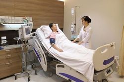 Lặng lẽ tỏa hương… những chiến sĩ thầm lặng giúp việc cho bác sĩ