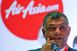 Bốn lần vào Việt Nam bất thành, AirAsia từ bỏ cuộc chơi