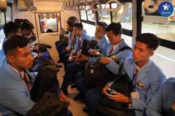 U22 Thái Lan không phòng thay đồ, U22 Myanmar bị nhồi nhét