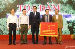 Nhiều tập thể, cá nhân ngành Lâm nghiệp Nghệ An được vinh danh