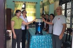 Y tế - Sức khỏe Tin tức y tế Hỗ trợ 10 thiết bị lọc nước cho các trường mầm non vùng khó