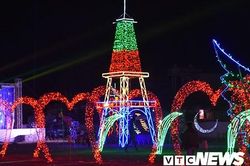Rực rỡ đêm hội ánh sáng của hơn 100 mô hình độc đáo đất Cảng