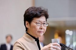 Trưởng đặc khu Hong Kong lên tiếng sau chiến thắng chấn động của lực lượng ủng hộ dân chủ
