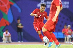 Trọng Hùng kiến tạo, Triệu Việt Hưng nâng tỷ số lên 4-0 cho U22 Việt Nam
