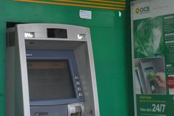 Cây ATM bị đập lúc rạng sáng