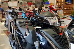 Đại lý hét giá Honda SH chênh gần 30 triệu đồng