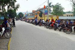Nghệ An: Lan tỏa văn hóa 'xếp hàng đón con' trước cổng trường học