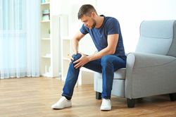 Khi bệnh xương khớp ngày càng trẻ hóa