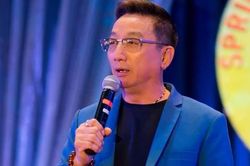 Trường Vũ: 'Ông hoàng nhạc nghèo' nhưng cát-xê 'không phải dạng vừa'