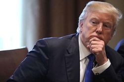 Ông Trump đang tiếp thêm sức mạnh cho Trung Quốc?