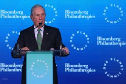 Bầu cử Mỹ 2020: Tỷ phú Bloomberg nhận được sự ủng hộ lớn