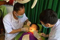 Hơn 600 học sinh được khám nha khoa miễn phí
