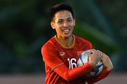 Hùng Dũng tặng bàn thắng vào lưới U22 Lào cho con trai