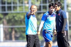 U22 Việt Nam đá với Lào...