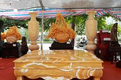 Chiêm ngưỡng chiếc sập bằng đá 'độc nhất vô nhị' ở Hà Nội