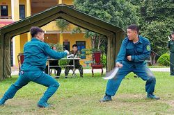 Rèn luyện sức khỏe để xây dựng và bảo vệ Tổ quốc