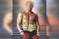 Ảnh 'chế' cởi trần khoe cơ bắp của Tổng thống Trump dậy sóng mạng xã hội