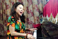'Chim sơn ca' Bích Việt
