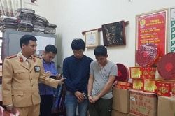 Bắt giữ ổ nhóm vận chuyển, tàng trữ pháo lậu số lượng lớn