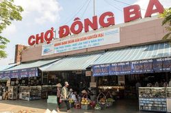 Vì sao chợ Đông Hoa phải đổi tên thành Đông Ba?
