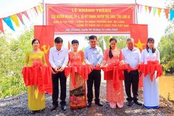Xây cầu nông thôn hơn 500 triệu đồng tại Long An