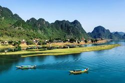 Phong Nha - Kẻ Bàng là điểm đến đáng trải nghiệm hàng đầu tại Việt Nam
