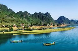 Phong Nha - Kẻ Bàng là điểm đến đáng trải nghiệm hàng đầu tại Việt Nam