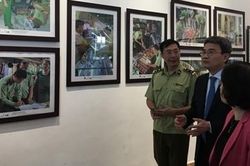 Triển lãm ảnh phòng chống hàng giả, hàng nhái