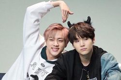 Jin tưng bừng rap còn Suga đắm đuối hát, BTS sắp có duo mới?