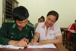 'Đổi đời' cho dân từ dạy chữ
