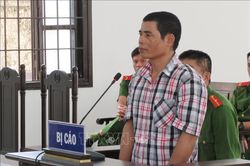 Nổ súng vào vợ do mâu thuẫn, không may đạn trúng thái dương con gái