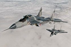 S-400 Triumf 'lừng lững' canh gác, không quân Ba Lan lấy gì đấu với Nga?